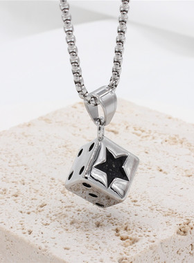 时尚钛钢项链  欧美特色个性复古骰子五星吊坠男士钛钢项链