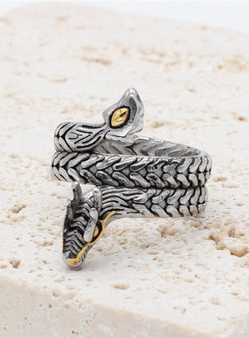 时尚钛钢男款戒指 复古国风龙形间金生肖龙特色钛钢戒指潮男指环