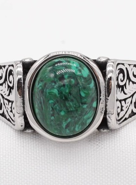 时尚钛钢男款戒指 欧美个性复古花纹绿宝石钛钢戒指指环