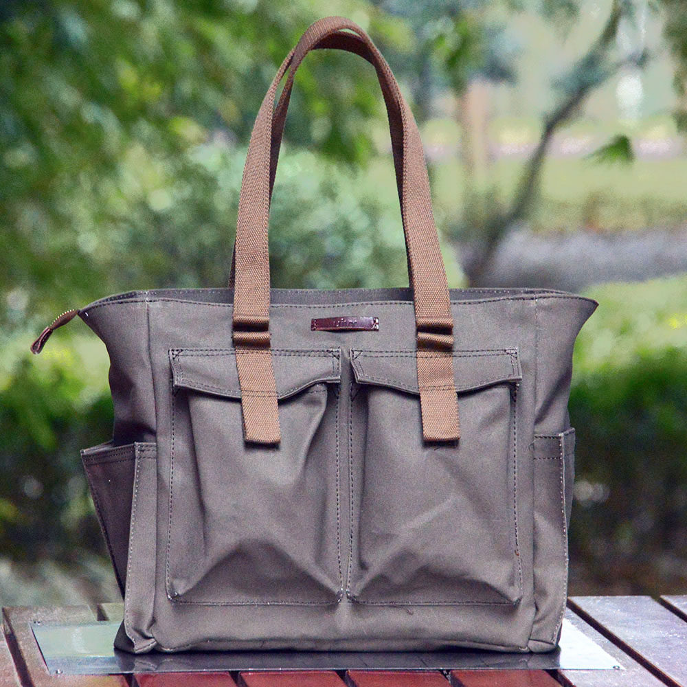 重磅硬帆布小众风箱型uivy旅行袋