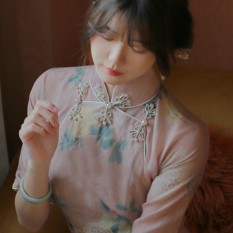 依依家的自制蝶恋绣球花苎麻非遗盘扣中式古法老上海旗袍连衣裙