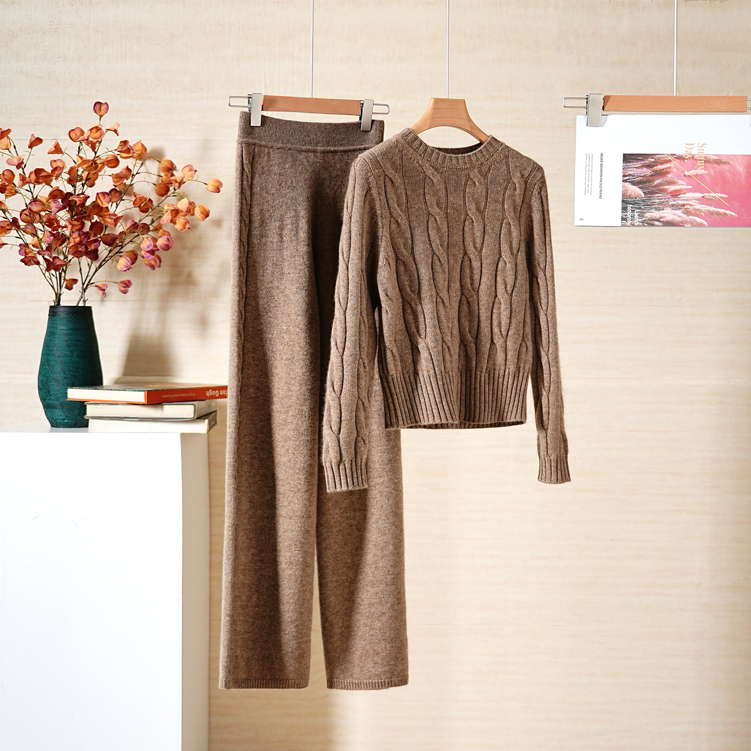 复古麻花圆领毛衣+松紧腰阔腿裤