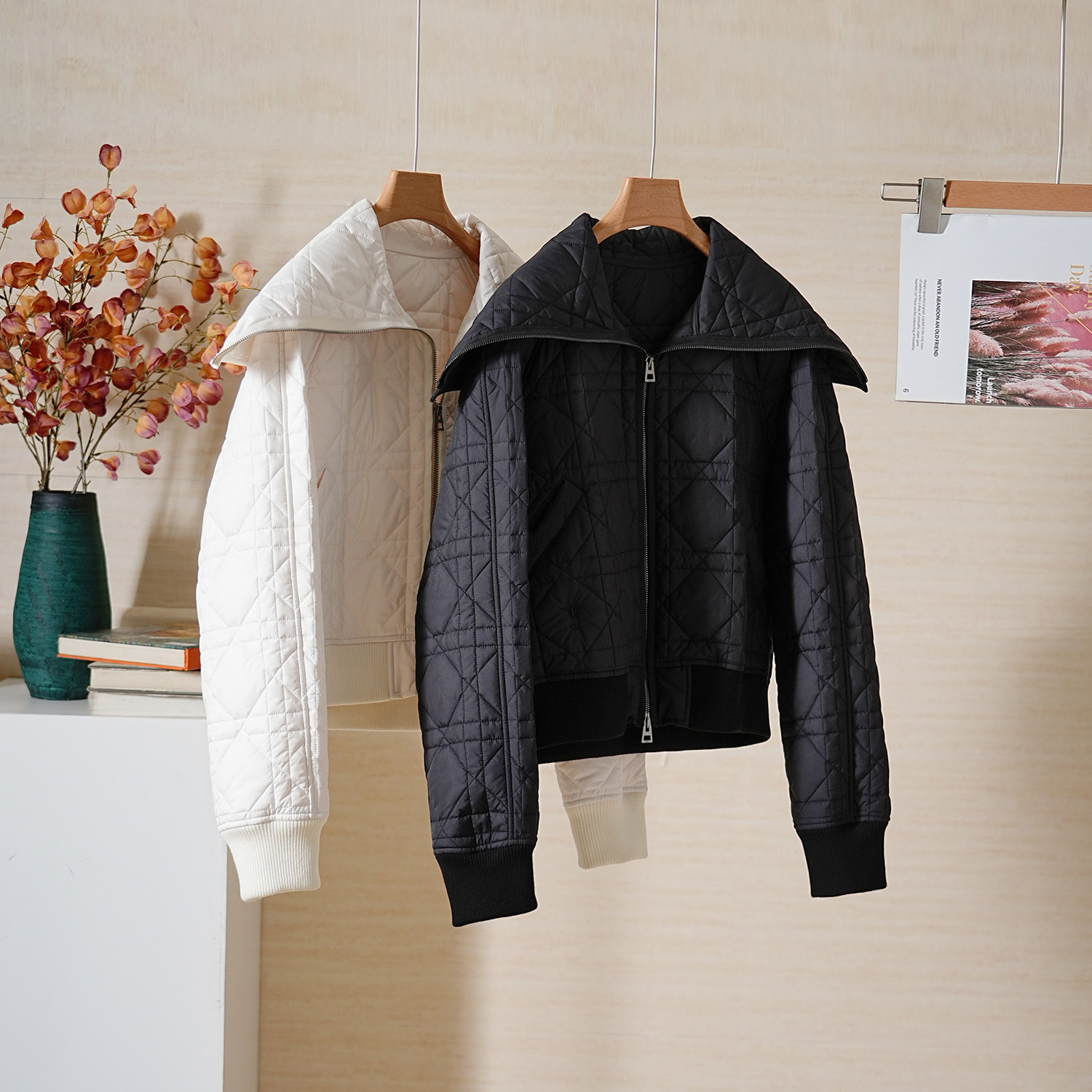 经典菱格蜜蜂刺绣棉服外套