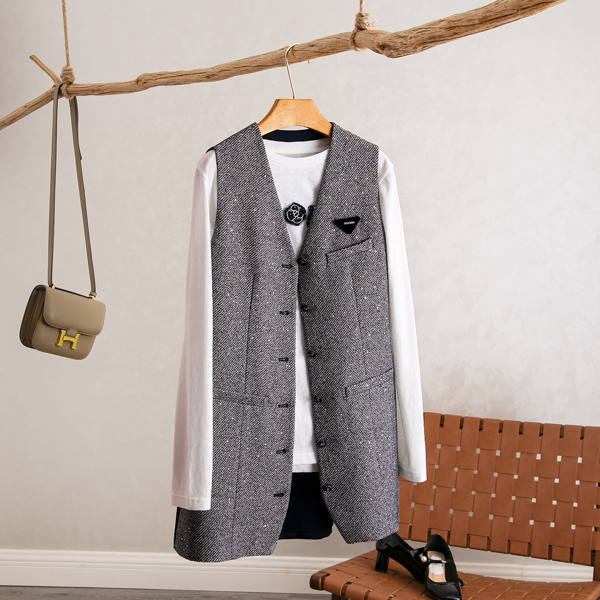 三角标单排扣中长款马甲外套