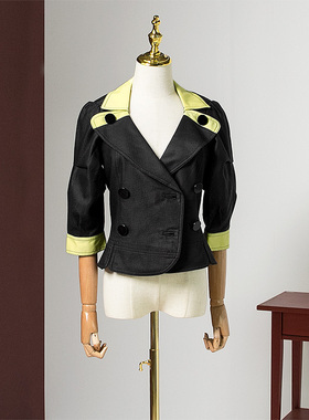 皇冠西西杰西卡新款高端气质高腰撞色双排扣短外套女292200