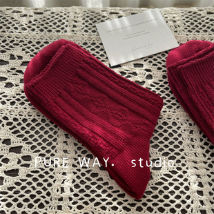 原创洋气粗线复古男女士情侣中筒本命年红袜子纯色简约精梳棉