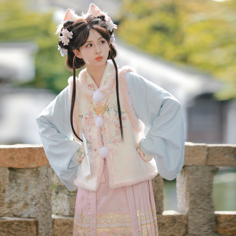 森女部落原创国风精致刺绣马甲加绒交领衬衫宽松套装两件套冬女装
