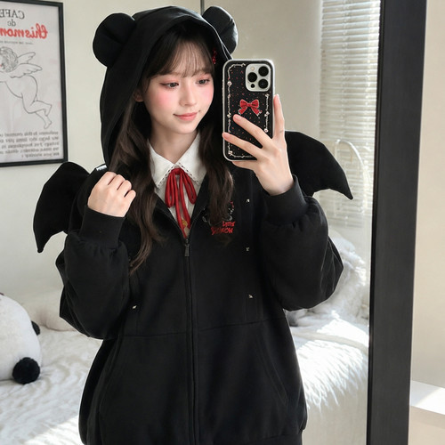 森女部落可拆卸恶魔翅膀外套女黑色宽松连帽小熊刺绣少女卫衣秋季
