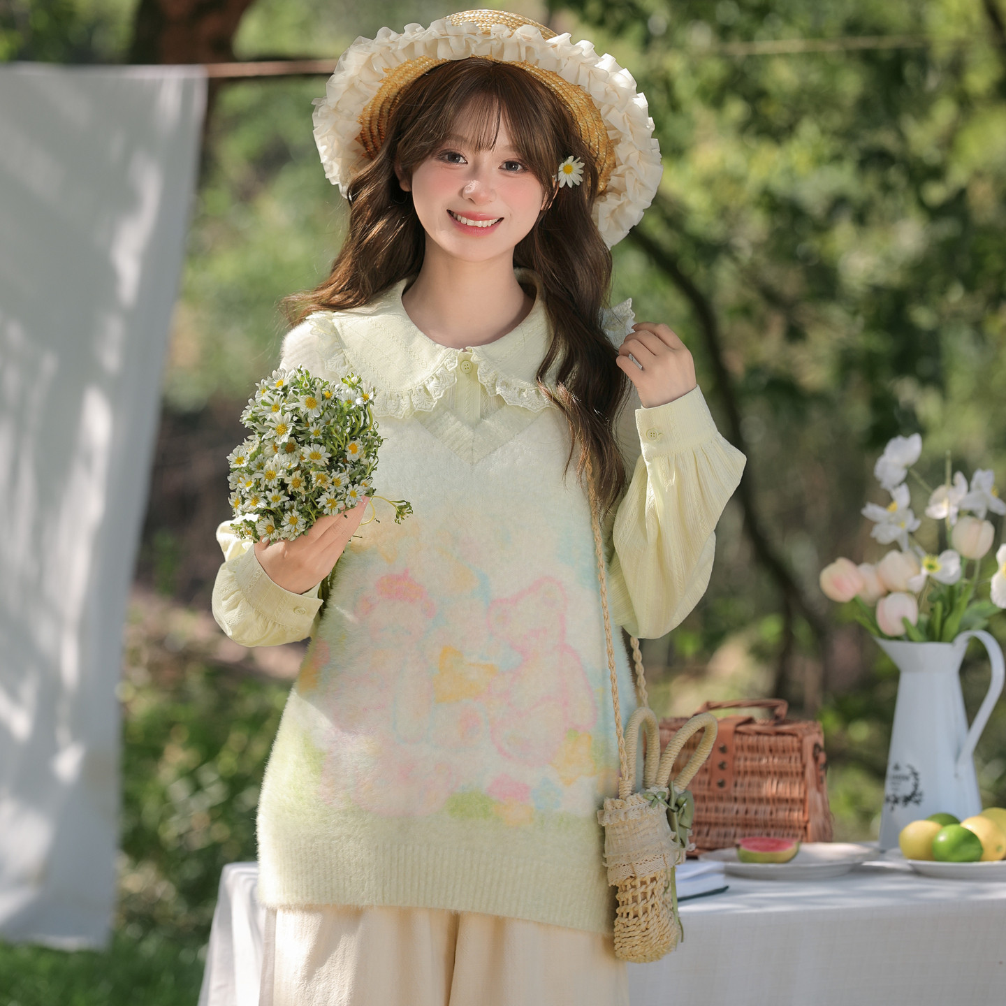 上新限时88折森女部落渐变萌趣小熊V领针织马甲女叠穿套头毛衣