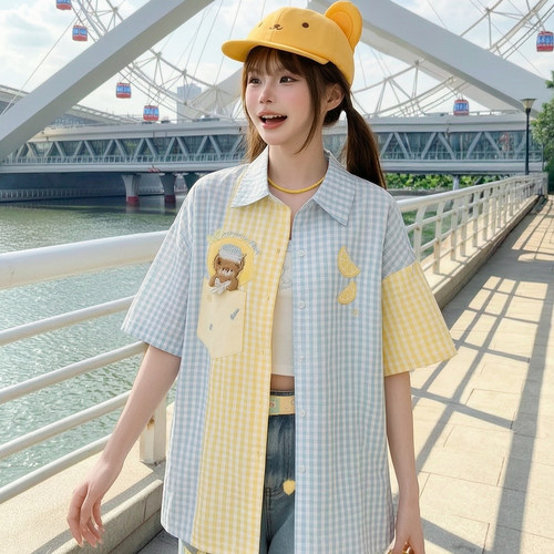 森女部落甜美风撞色格子衬衫女新款小熊刺绣设计感宽松短袖开衫夏
