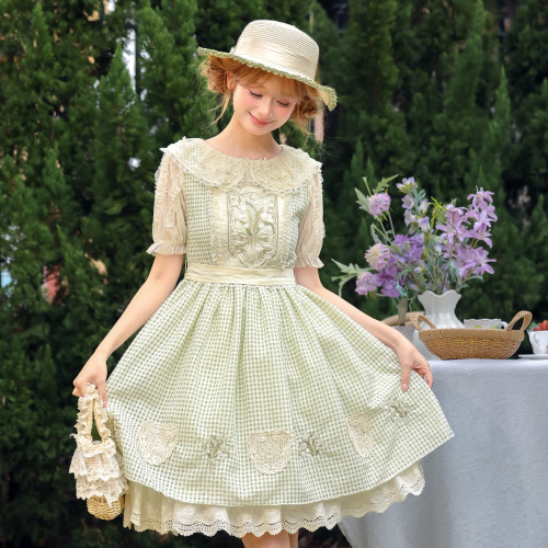 森女部落原创轻lo设计感重工刺绣连衣裙女新款甜妹小个子短裙夏季