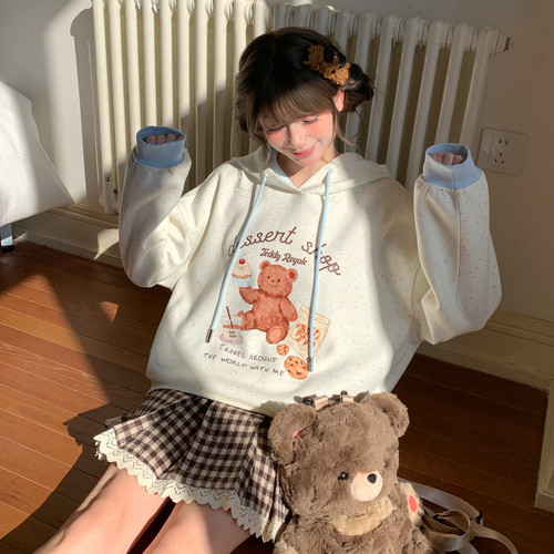 森女部落甜美可爱小熊印花连帽卫衣女新款学生党百搭撞色宽松上衣