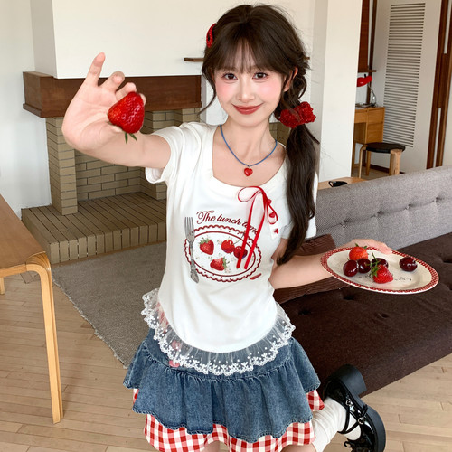 森女部落甜美风草莓刺绣设计感蕾丝修身显瘦短袖t恤女2026新款夏