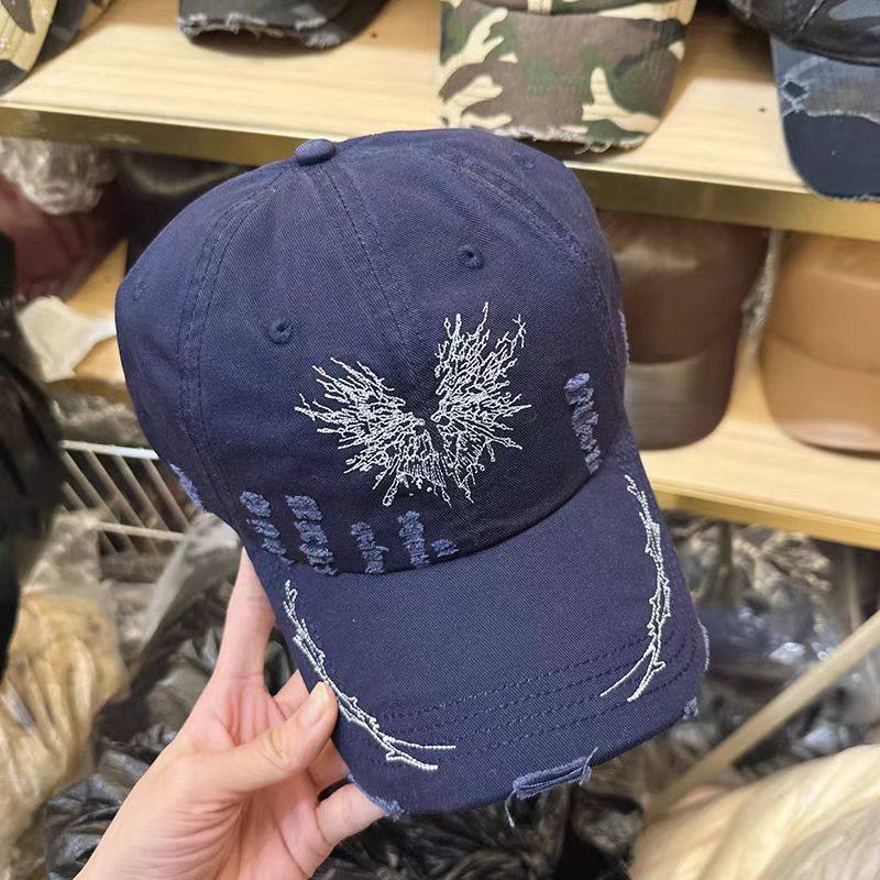 韩版设计感爱心破洞鸭舌帽甜酷潮流火焰刺绣棒球帽男女个性遮阳春