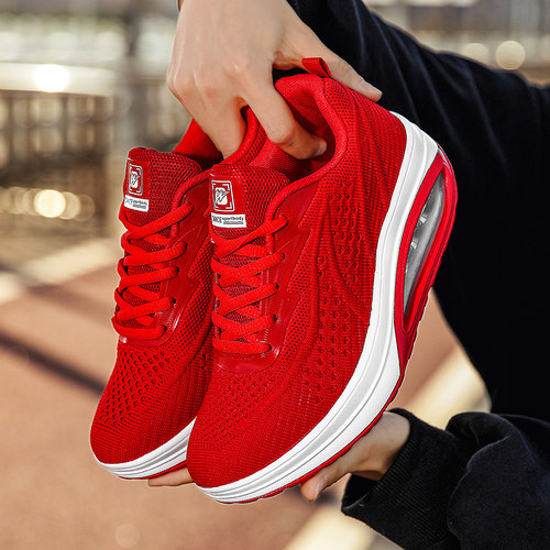 摇摇鞋梦之队牛筋底防滑耐磨