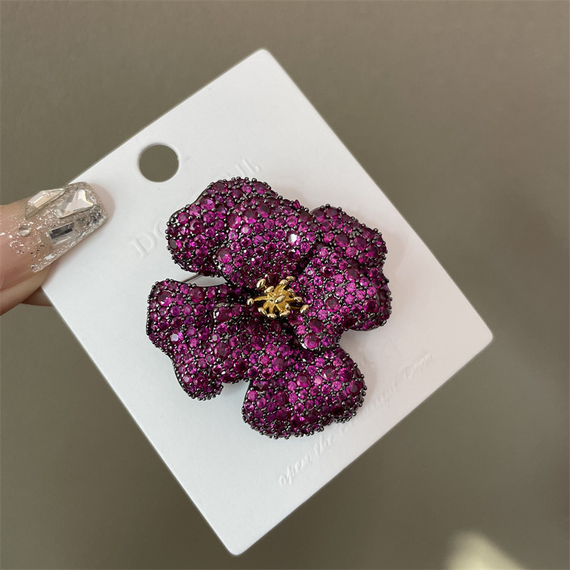复古重工锆石胸针女精致奢华枪黑玫红色牡丹花朵别针大衣外套胸花