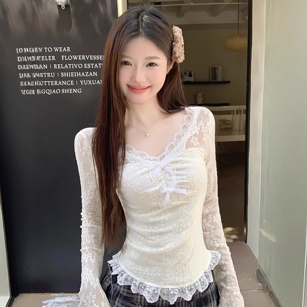 纯欲杏色蕾丝花边v领T恤女春季chic打底衫内搭短款独特绝美小上衣