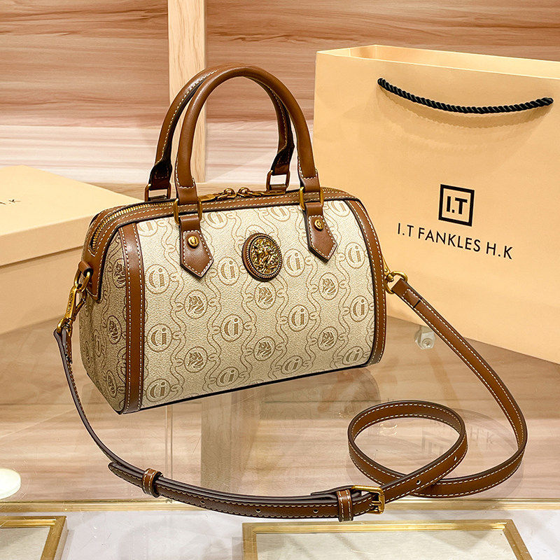 香港正品代购新款真皮手提包女士大容量波士顿枕头包时尚单肩包女