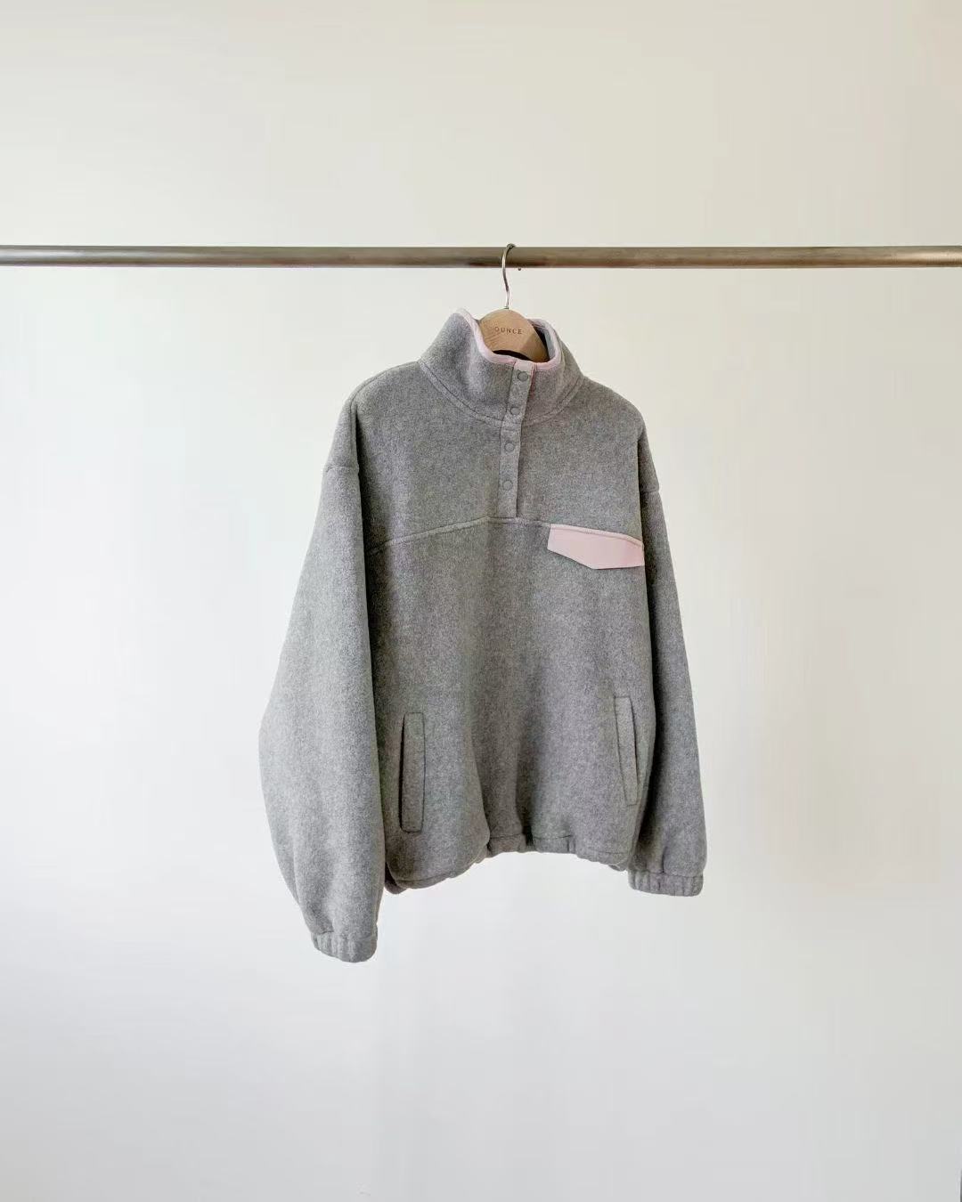 现 25冬季新款韩国东大门ounce慵懒时尚撞色立领摇粒绒卫衣外套女