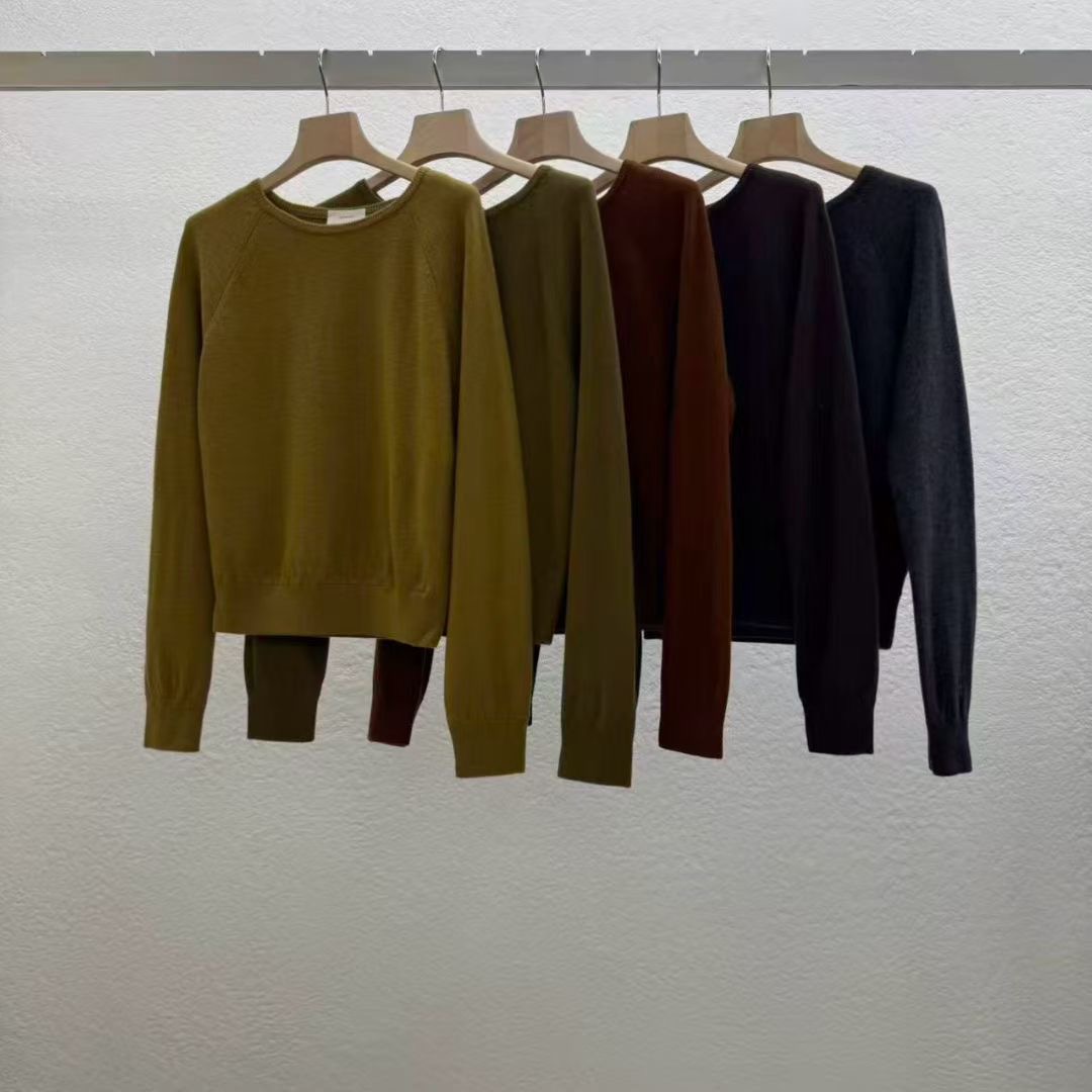 现 25冬季新款韩国东大门STATEMENT女洋气圆领羊毛插肩针织毛衣