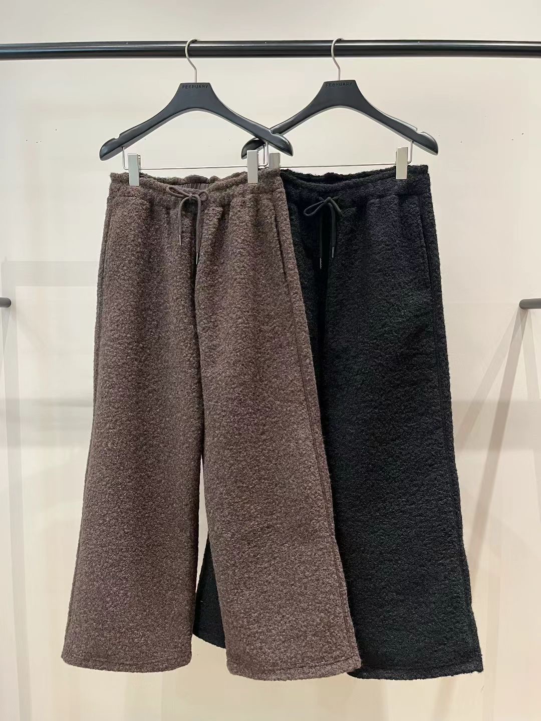现 25冬季新款韩国东大门FEBRUARY舒适系带松紧腰休闲卫裤女