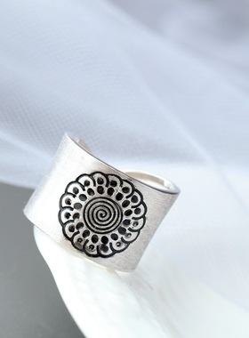 宽面纯银复古风女士开口戒指