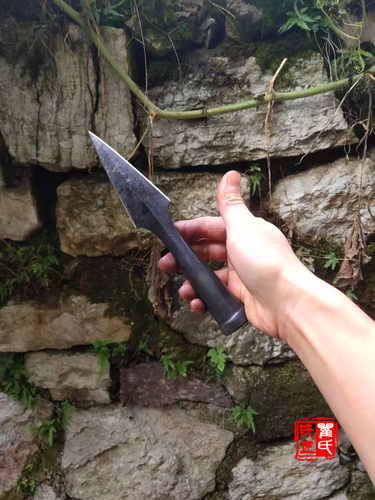 瞿氏铁匠瞿氏铁匠一体锻打