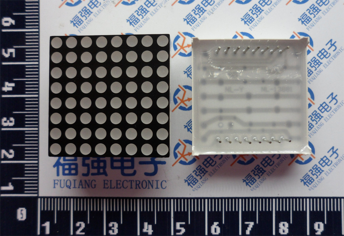 高亮8*8点阵 共阳《3.0毫米》3.0mm 红光 38*38mm (16脚)