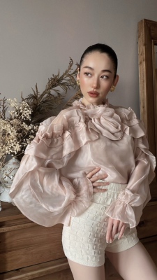 生日度假拍照单品外贸花朵荷叶边立领法式藕粉色欧根纱衬衫上衣