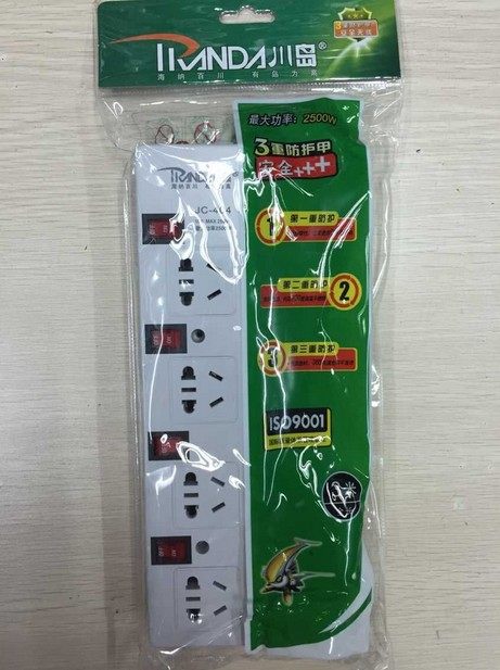 川岛插座 电源接线板 新国标插座 带过载位独立开关 jc-404 jc406