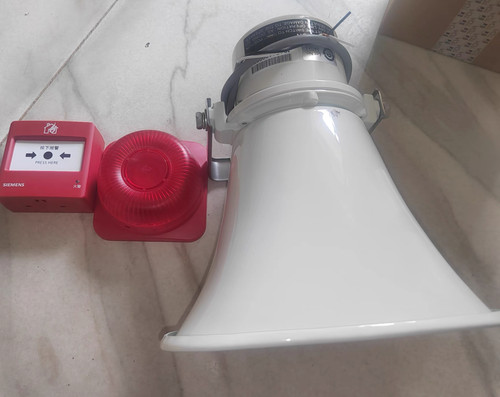 全新TOA SC-615M高音喇叭带变压器定压号角扬声器 买来备用的