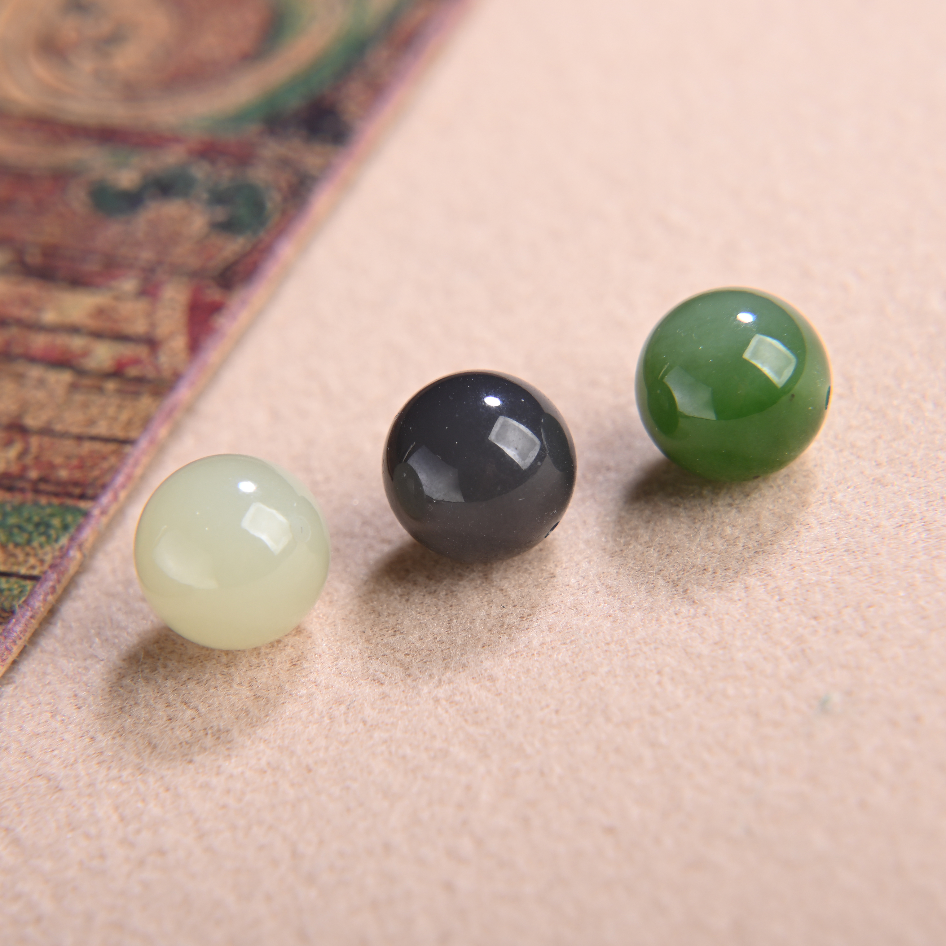 和田玉单珠散珠碧玉黄口12mm圆珠