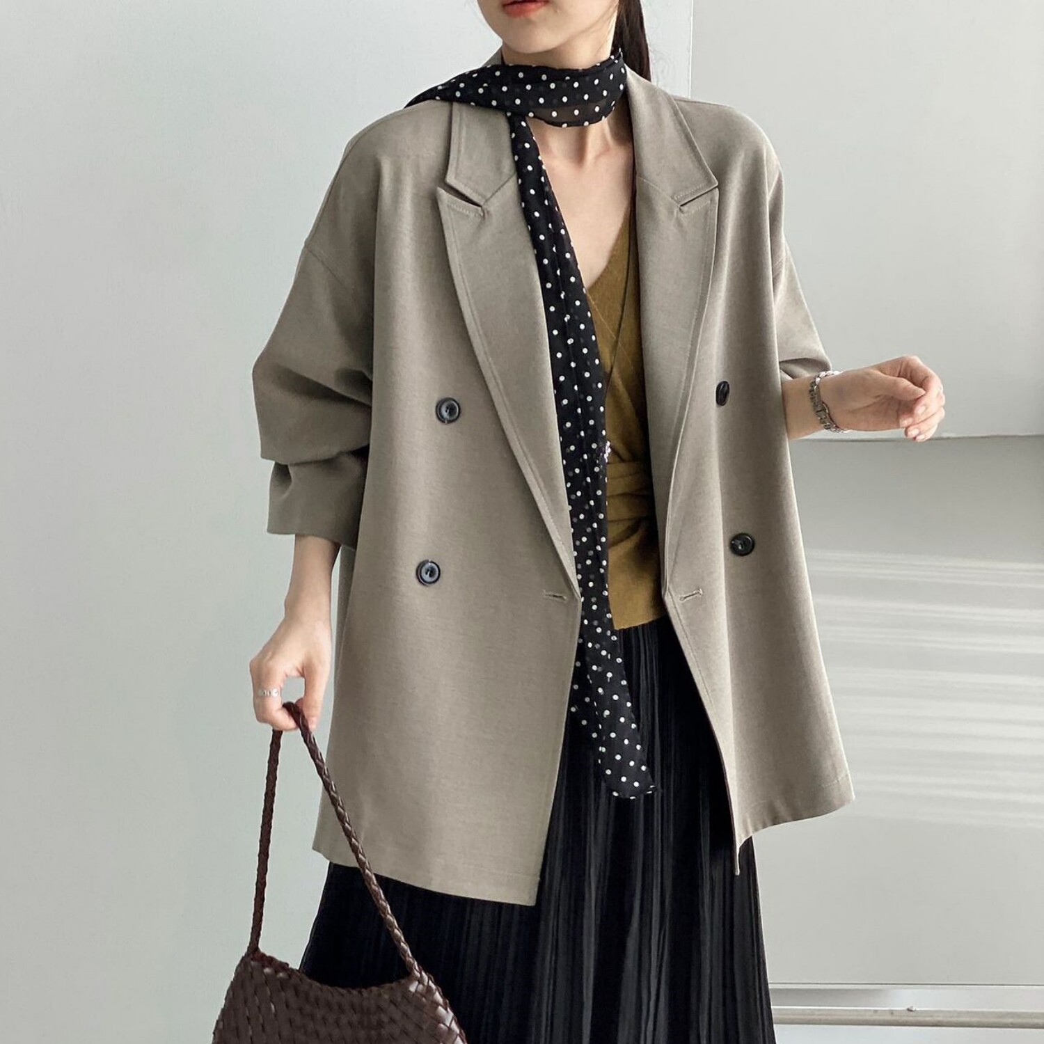 英伦风宽松廓形长袖西装外套女2026年秋季新款休闲高级感气质上衣
