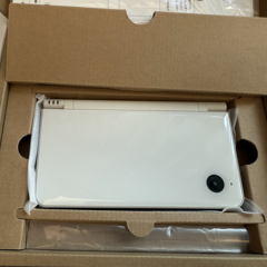 全新 任天堂 ndsill 爱相随  凛子限定版 NDSi 游戏机