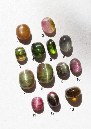 彩色碧玺戒面猫眼清晰端正灵活