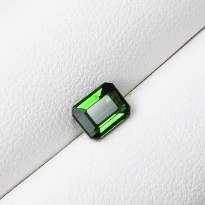 天然森林绿电光绿草绿绿碧玺裸石 戒指面吊坠 价格亲民 0330,珠宝/钻石/翡翠,裸石,淘宝优惠券,粉丝福利购,淘宝优惠卷