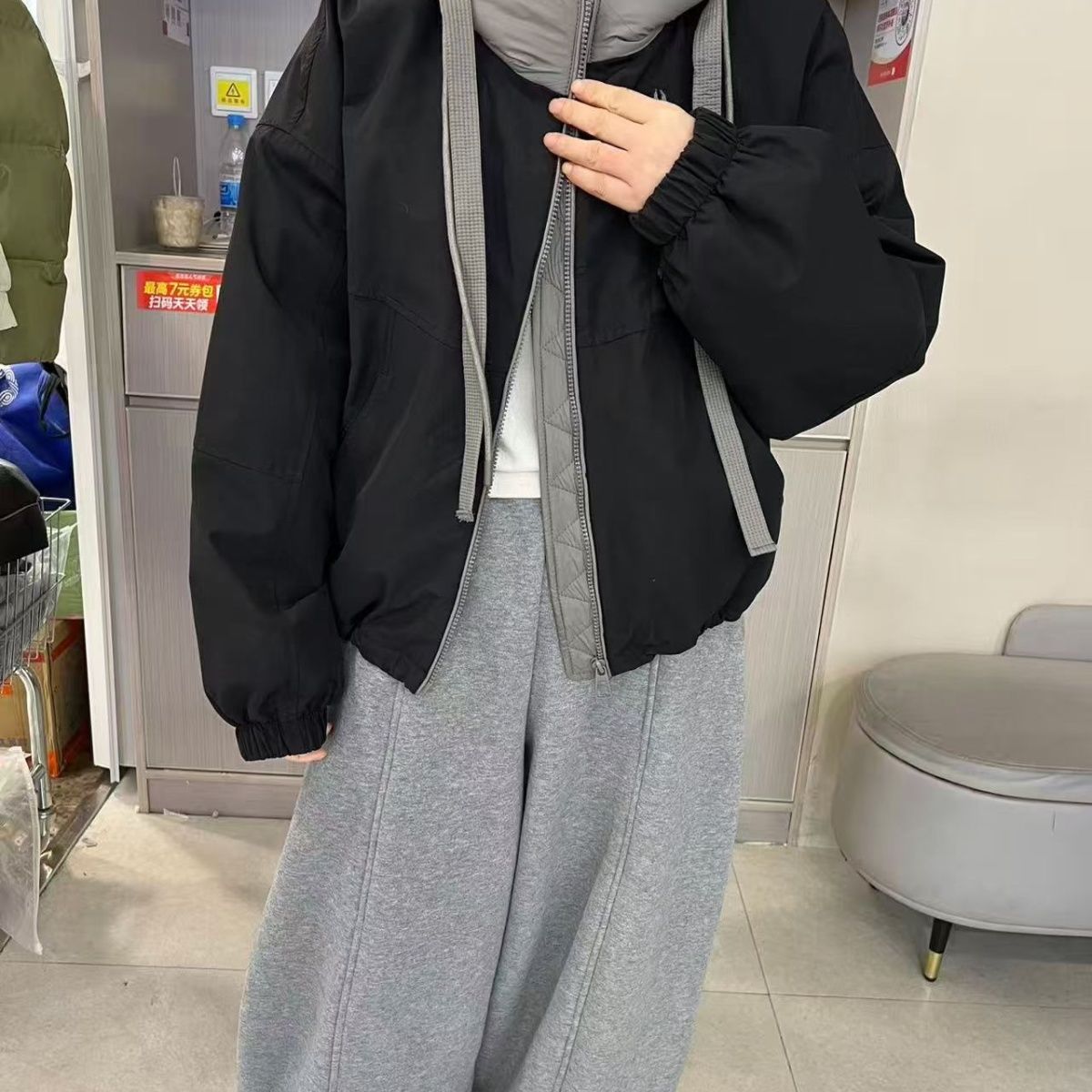 2025冬季新款韩版宽松冲锋衣卫衣长袖假两件夹克短外套派克服女潮