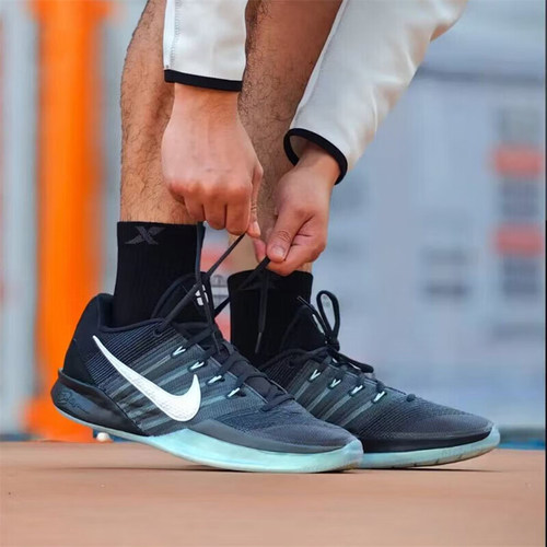 耐克男鞋2026新款Sabrina 3萨布丽娜3代缓震实战篮球鞋HF2882-001