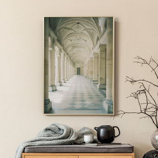 经典长廊客厅沙发过道走廊酒店建筑北欧装饰画挂画艺术框油画壁画