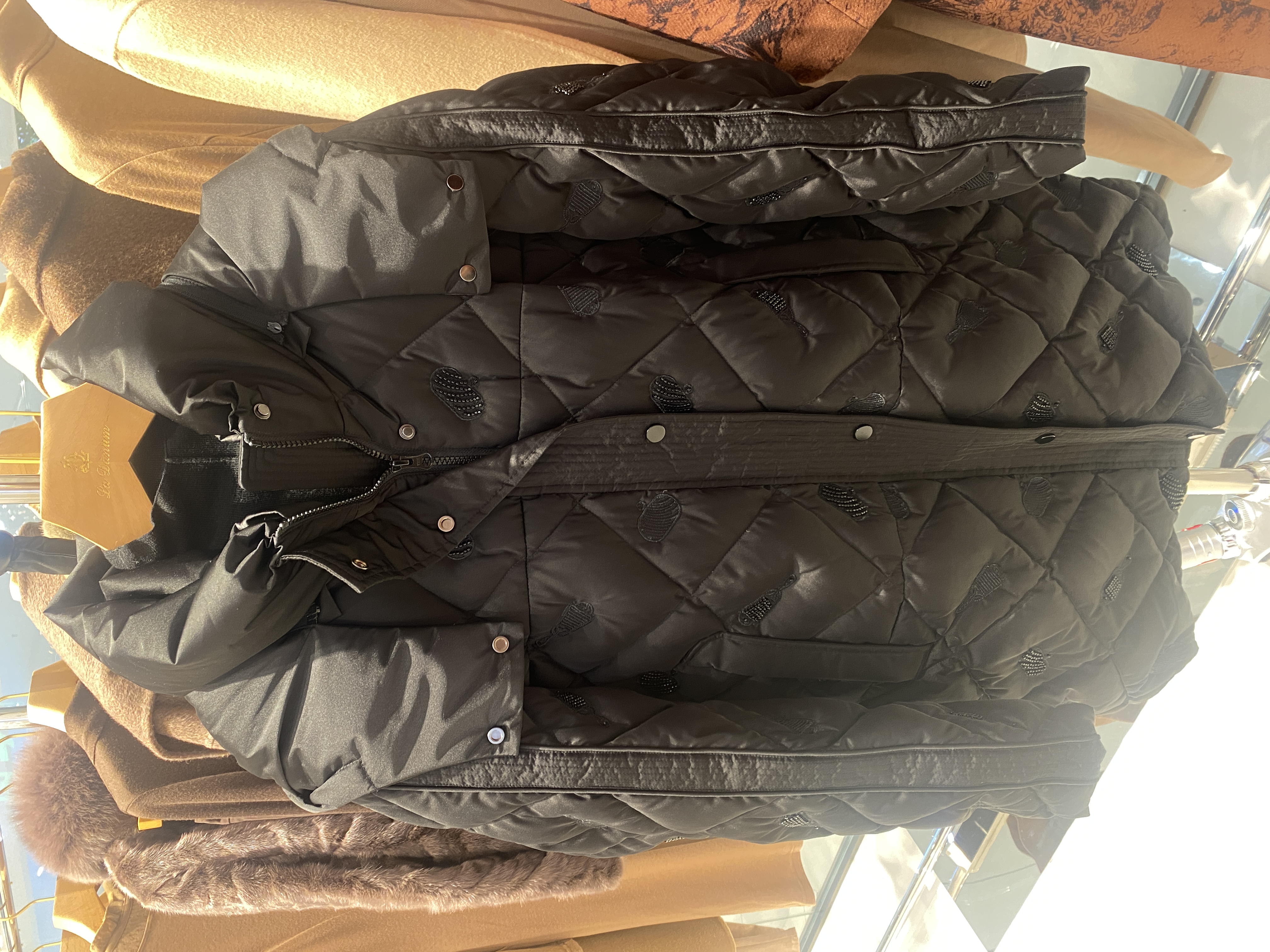 商场同款马天奴阿丹娜女士刺绣钉珠鹅绒羽绒服外套LDA610DC00