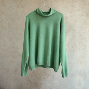 打底羊绒1018 云芝元 康赛妮绿色baby绒松弛感高领纯羊绒套头衫