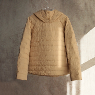 云芝元 象牙色丝棉套头连帽95白鹅绒插肩排骨格羽绒服1706S 新冬款