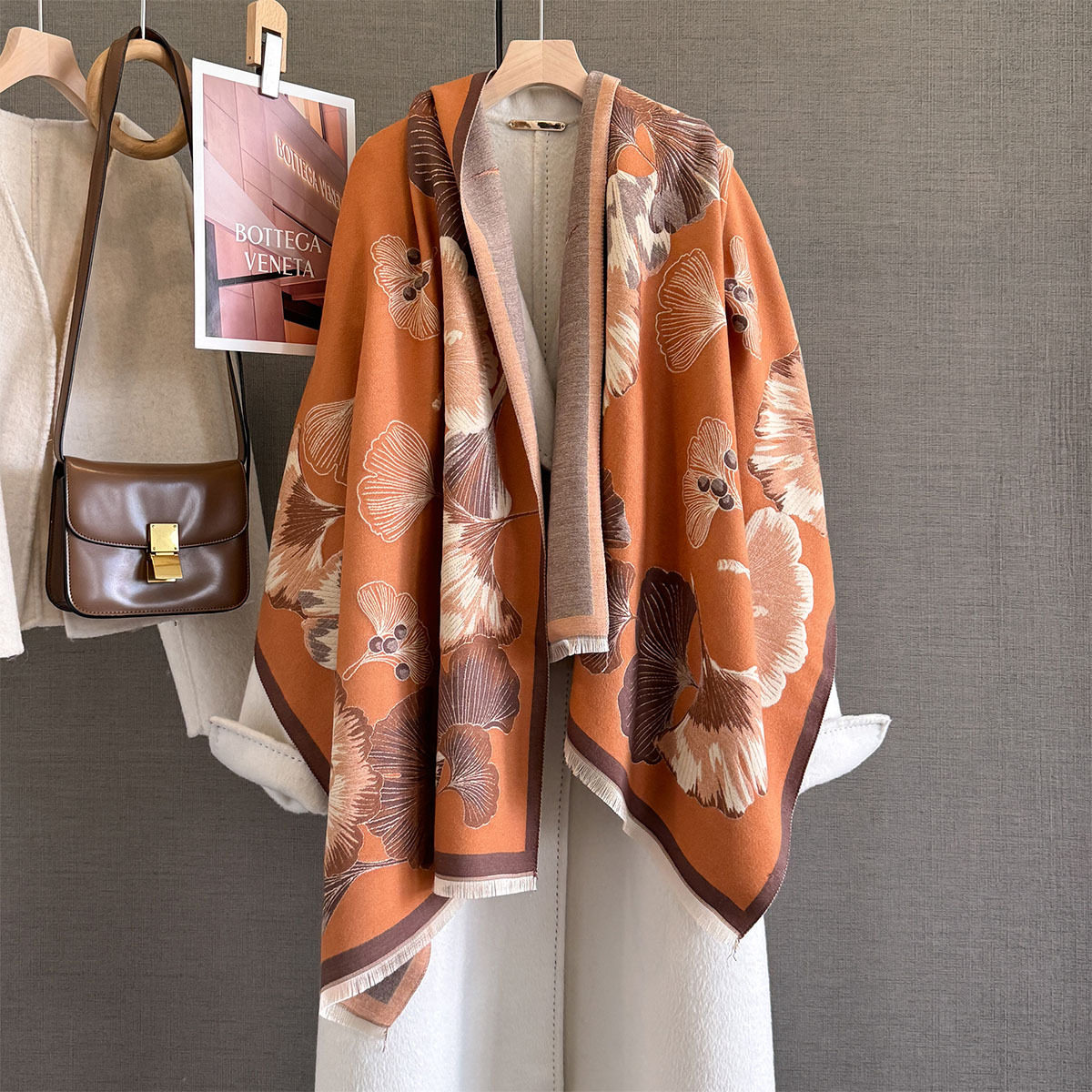 秋冬仿羊绒长围巾2025秋冬季新款银杏叶提花仿羊绒围巾女加厚保暖
