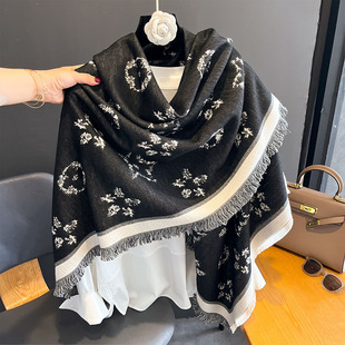 132*134cm仿羊绒复古大方巾团花时尚流苏外搭秋冬披肩女保暖围巾