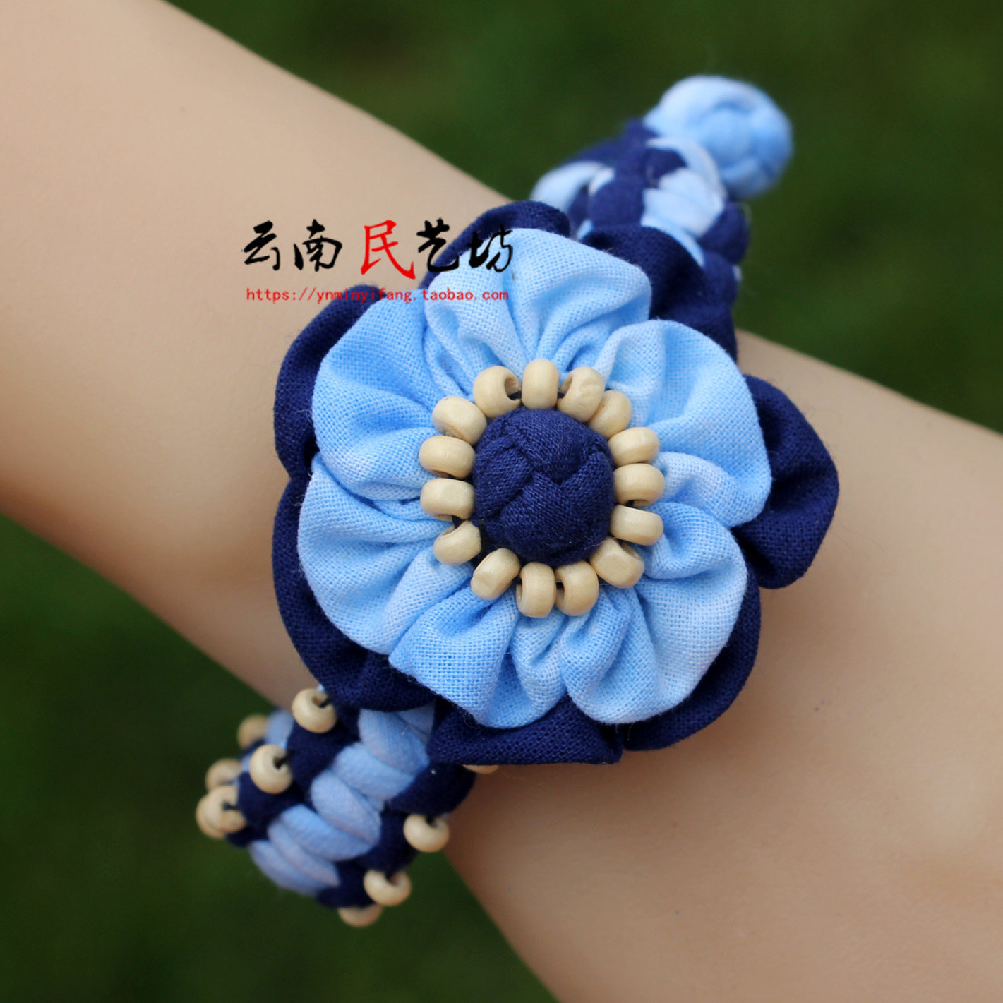 扎染蓝染布艺铃铛花朵女手链图片