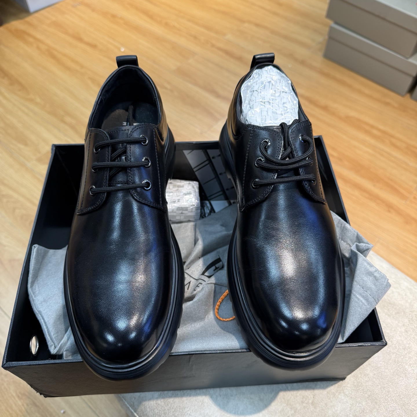 断码42码撤柜品牌男士商务皮鞋系带宽松厚底头层牛皮舒轻软底A14