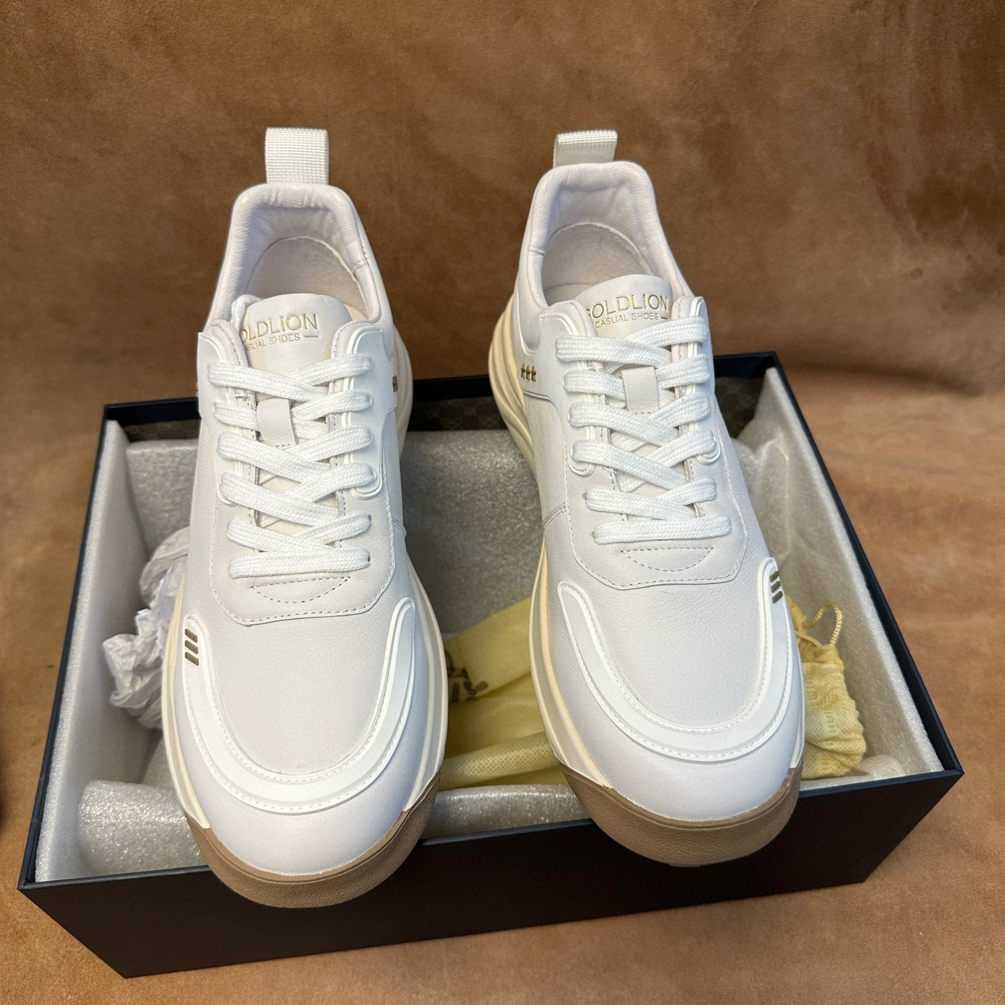 断码42撤品牌高端男士白色休闲运动皮鞋头层牛皮轻软底有防伪AC8