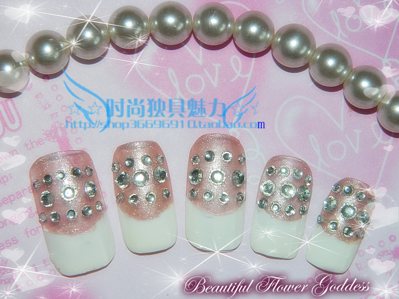 包邮闪钻同款网红可拆卸光疗手工新娘假指甲穿戴美甲贴片成品可爱