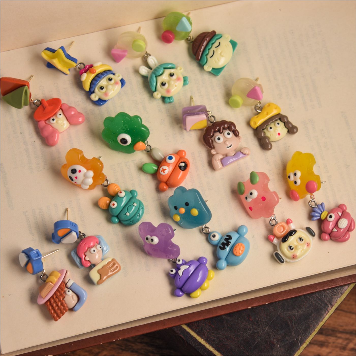 diy机器人卡通公仔耳夹创意