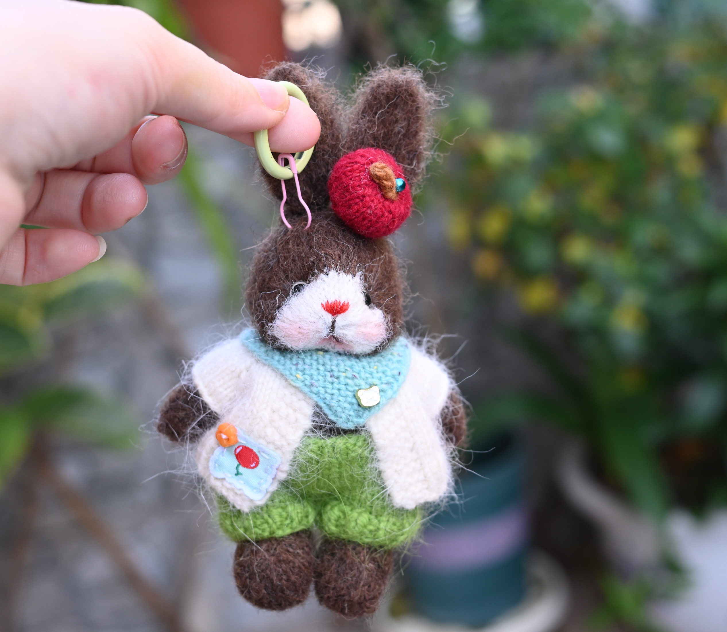 成品棒针钩针编织毛线兔子玩偶材料包桌面可爱装饰摆件钥匙扣